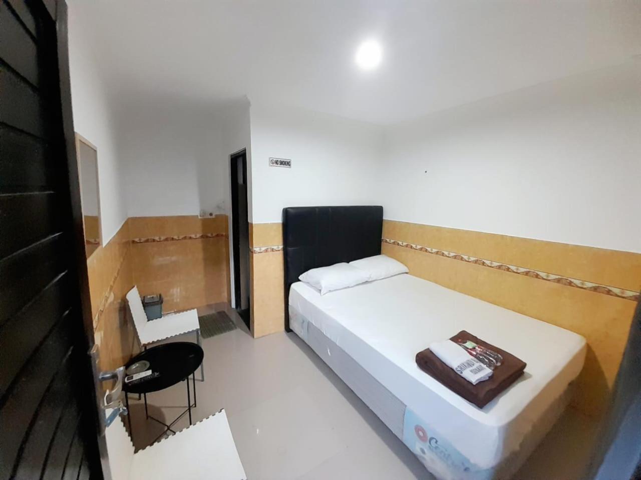 Hotel Srikandi Baru Kejayan Kültér fotó